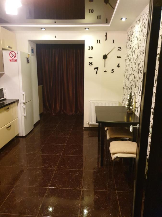 Elena'S Holiday Apartment Каменец-Подольский Экстерьер фото