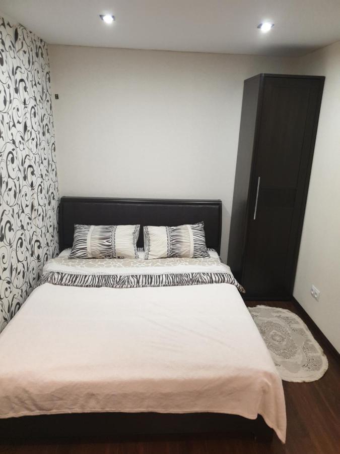 Elena'S Holiday Apartment Каменец-Подольский Экстерьер фото